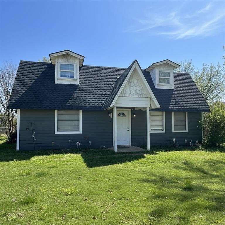 2 Acres of Land with Home for Sale in Cumby, Texas