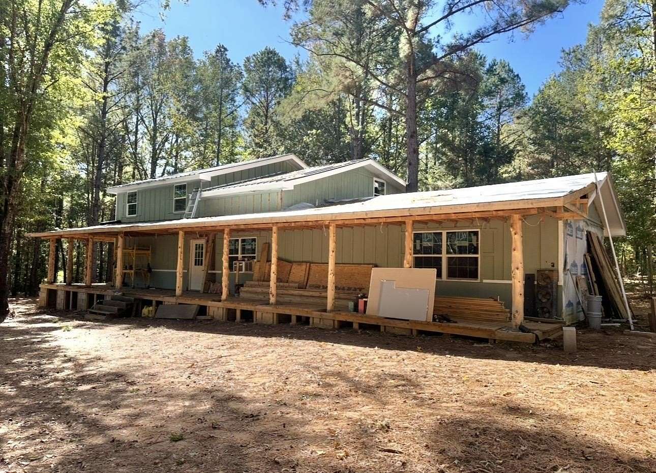 9.15 Acres of Land with Home for Sale in Big Sandy, Texas