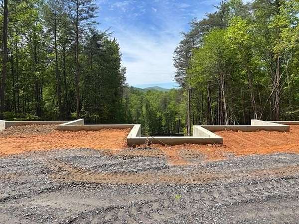 2.62 Acres of Land with Home for Sale in Blue Ridge, Georgia