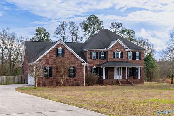 4 Acres of Land with Home for Sale in Guntersville, Alabama