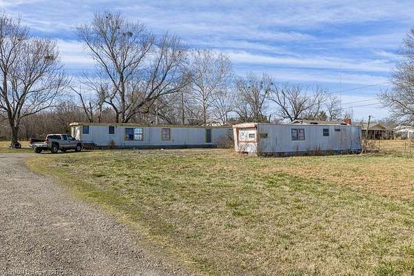 10 Acres of Land with Home for Sale in Alma, Arkansas