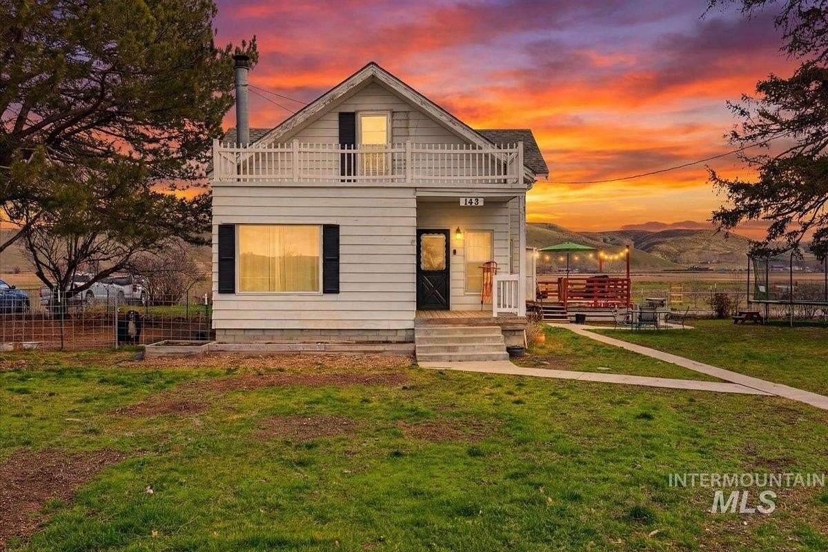 3.66 Acres of Land with Home for Sale in Weiser, Idaho