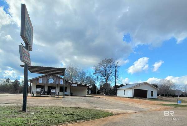 1.25 Acres of Land for Sale in Evergreen, Alabama