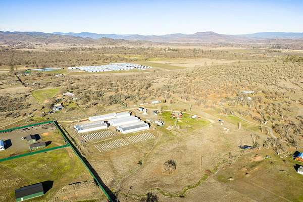 9.55 Acres of Land with Home for Sale in White City, Oregon