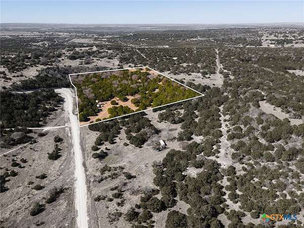 10.1 Acres of Land for Sale in Gatesville, Texas