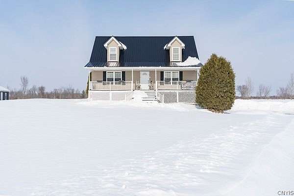 5 Acres of Land with Home for Lease in Philadelphia, New York