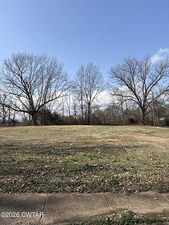 0.5 Acres of Land for Sale in Newbern, Tennessee