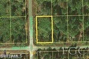 0.25 Acres of Residential Land for Sale in Lehigh Acres, Florida