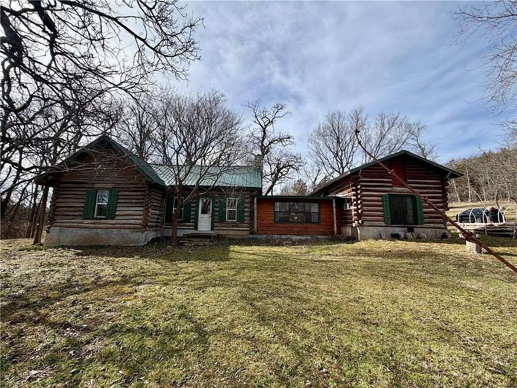 4 Acres of Land with Home for Sale in Eureka Springs, Arkansas