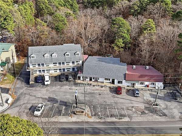 2.8 Acres of Improved Commercial Land for Sale in Eureka Springs, Arkansas
