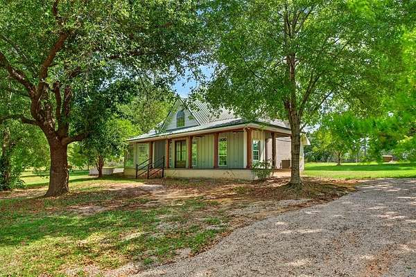 20.1 Acres of Agricultural Land with Home for Sale in Carriere, Mississippi