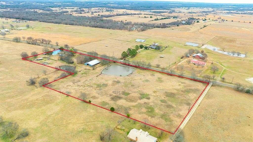 9.8 Acres of Land with Home for Sale in Mabank, Texas