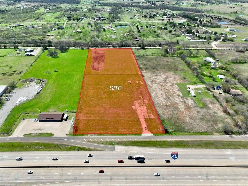 8 Acres of Commercial Land for Sale in Rice, Texas