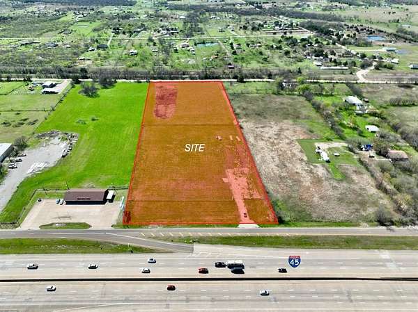 8 Acres of Commercial Land for Sale in Rice, Texas