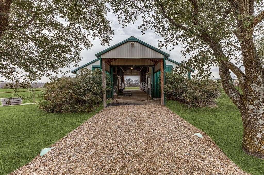 12.6 Acres of Land for Sale in Blue Ridge, Texas