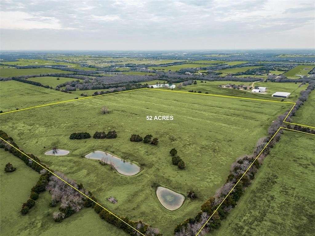 25.5 Acres of Agricultural & Residential Land for Sale in Blue Ridge, Texas