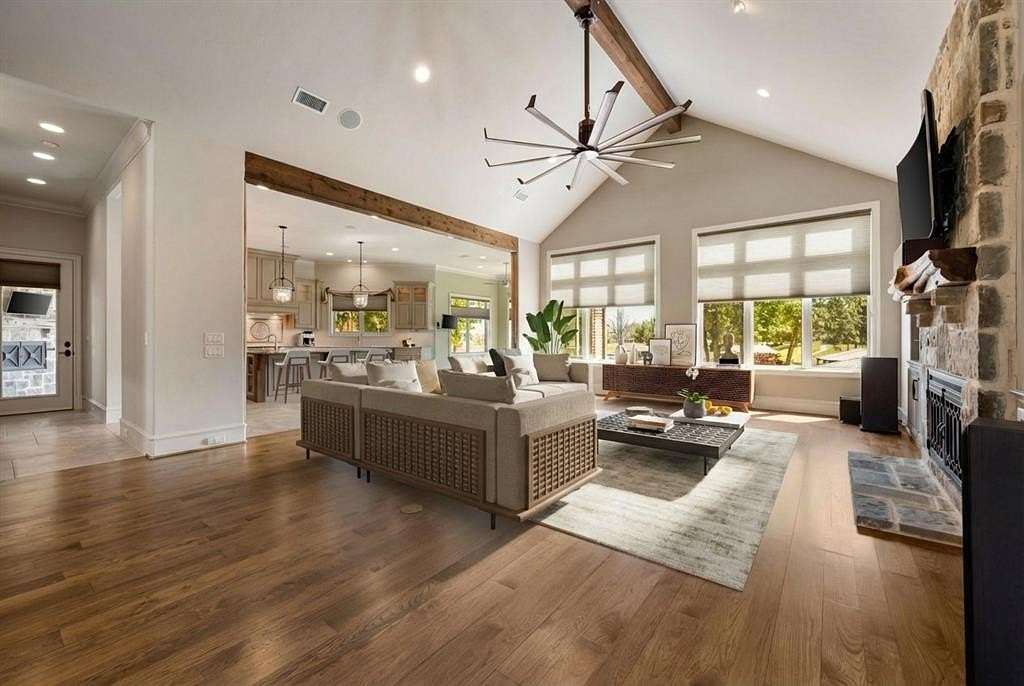 2.1 Acres of Land with Home for Sale in Chandler, Texas