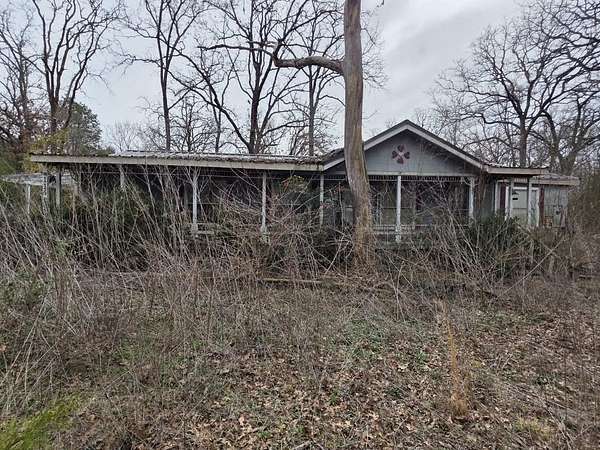 2 Acres of Land with Home for Sale in Eustace, Texas