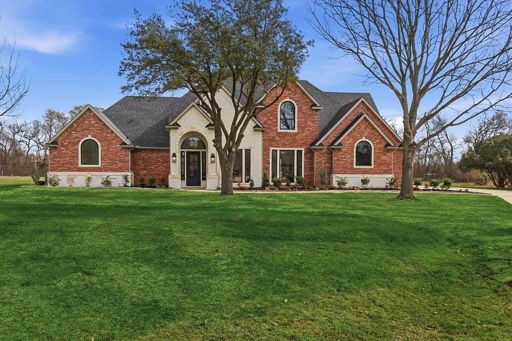 2 Acres of Land with Home for Sale in Lucas, Texas