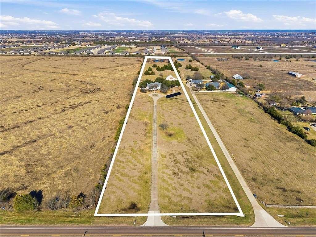 10 Acres of Land with Home for Sale in McLendon-Chisholm, Texas
