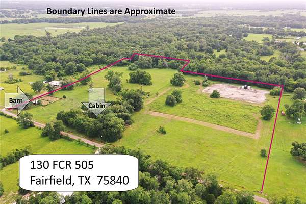 21.5 Acres of Agricultural Land for Sale in Fairfield, Texas