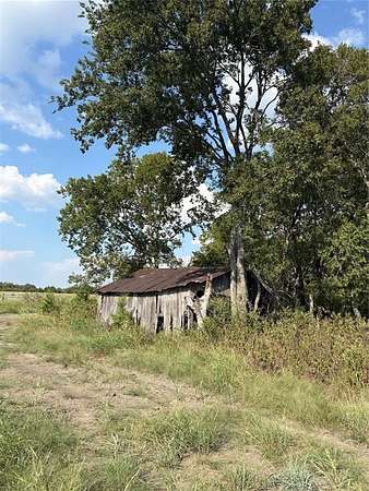 56.3 Acres of Agricultural & Residential Land for Sale in Roxton, Texas
