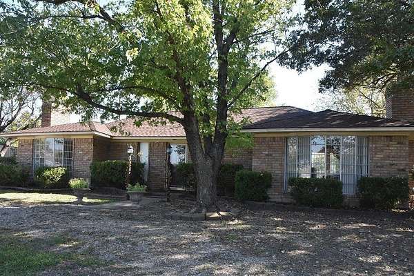 2.1 Acres of Land with Home for Sale in Sunnyvale, Texas