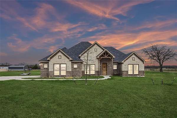 2.1 Acres of Land with Home for Sale in Quinlan, Texas