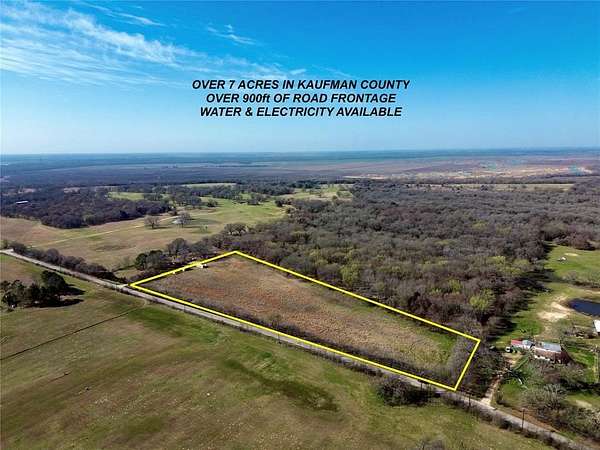 7.3 Acres of Residential Land for Sale in Kemp, Texas