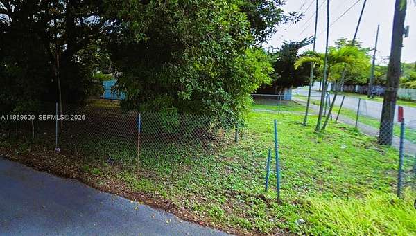 0.1 Acres of Residential Land for Sale in Miami, Florida