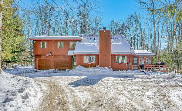 2.2 Acres of Land with Home for Sale in Blakeslee, Pennsylvania