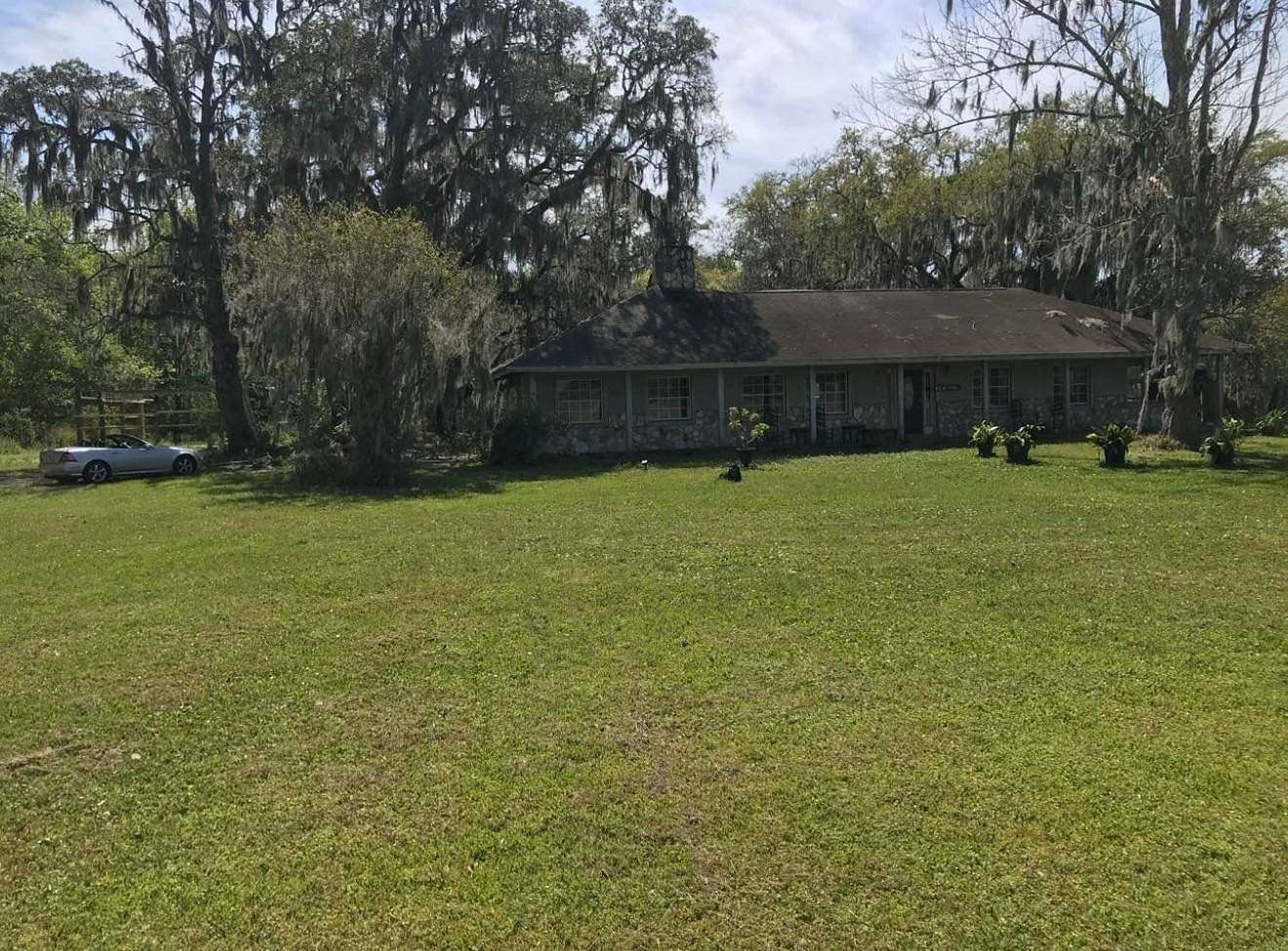 6.39 Acres of Land with Home for Sale in East Palatka, Florida