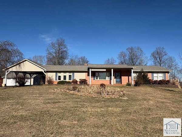 28 Acres of Land with Home for Sale in Martinsville, Virginia