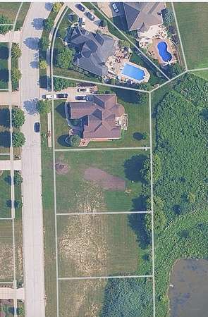 0.7 Acres of Residential Land for Sale in Frankfort, Illinois