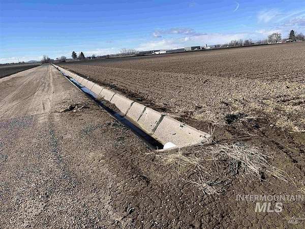 32.5 Acres of Land for Sale in Fruitland, Idaho