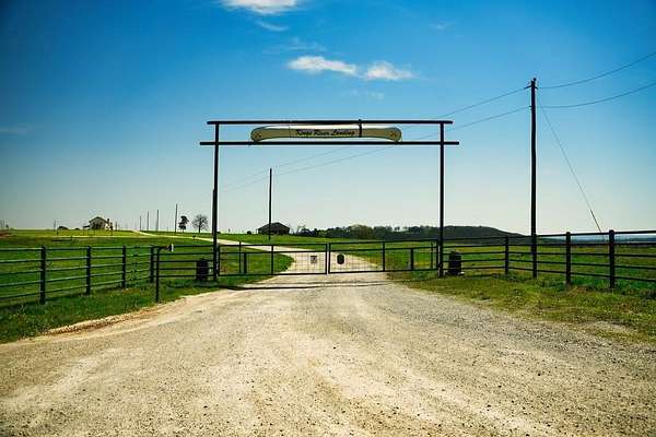 10.4 Acres of Land for Sale in Eureka Springs, Arkansas