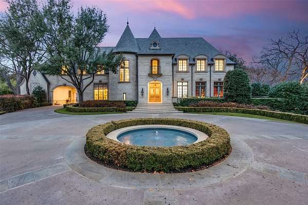 2 Acres of Land with Home for Sale in Dallas, Texas