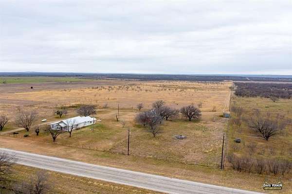 129 Acres of Land for Sale in Moran, Texas