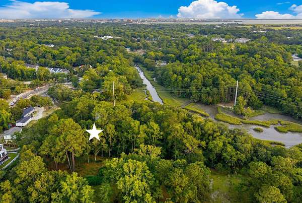 0.87 Acres of Residential Land for Sale in Charleston, South Carolina