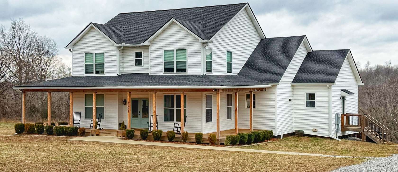 7 Acres of Land with Home for Sale in Palmyra, Tennessee