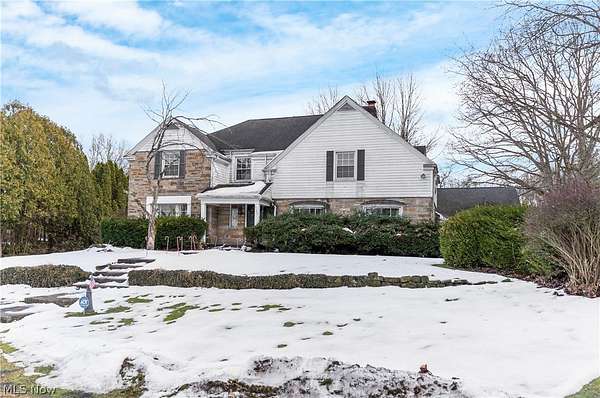 2.57 Acres of Land with Home for Sale in Youngstown, Ohio