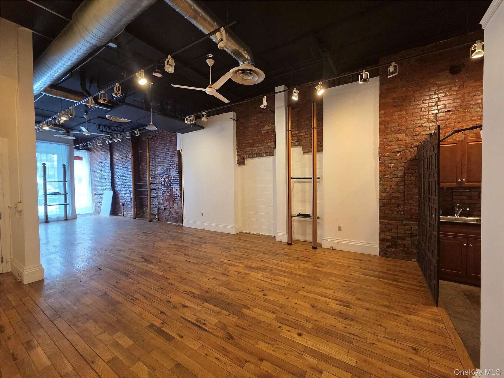 0.13 Acres of Commercial Land for Lease in Poughkeepsie, New York