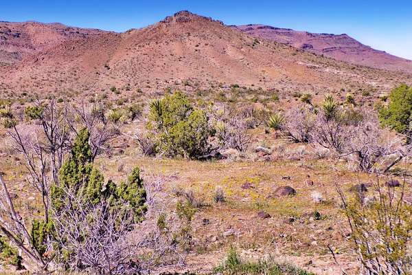 2.35 Acres of Residential Land for Sale in Golden Valley, Arizona