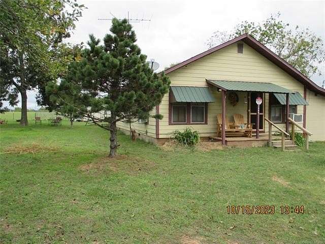 20 Acres of Land with Home for Sale in Hugo, Oklahoma