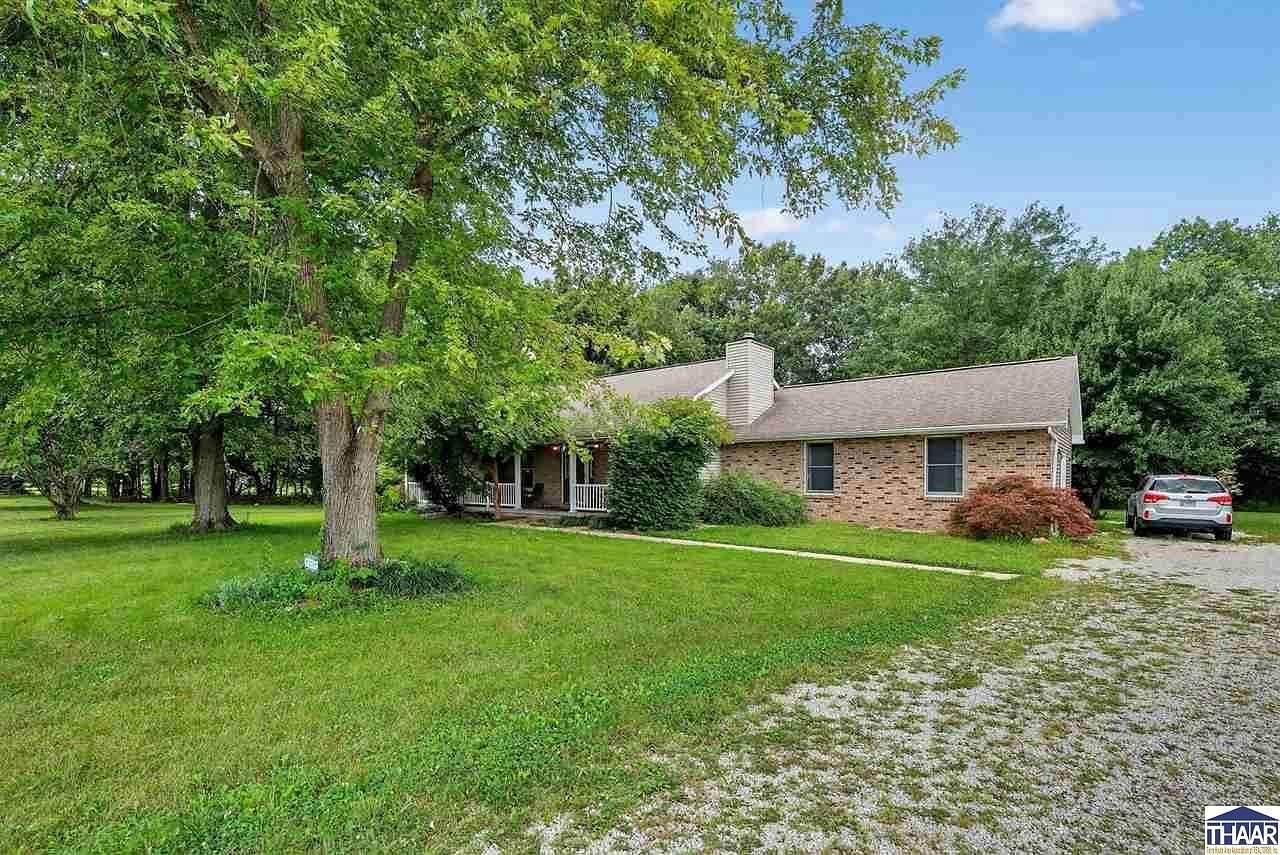 1.68 Acres of Land with Home for Sale in Marshall, Illinois