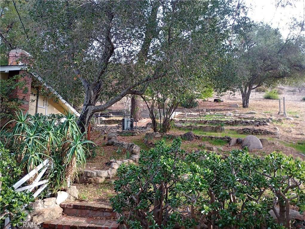 8.6 Acres of Land for Sale in Sunland, California