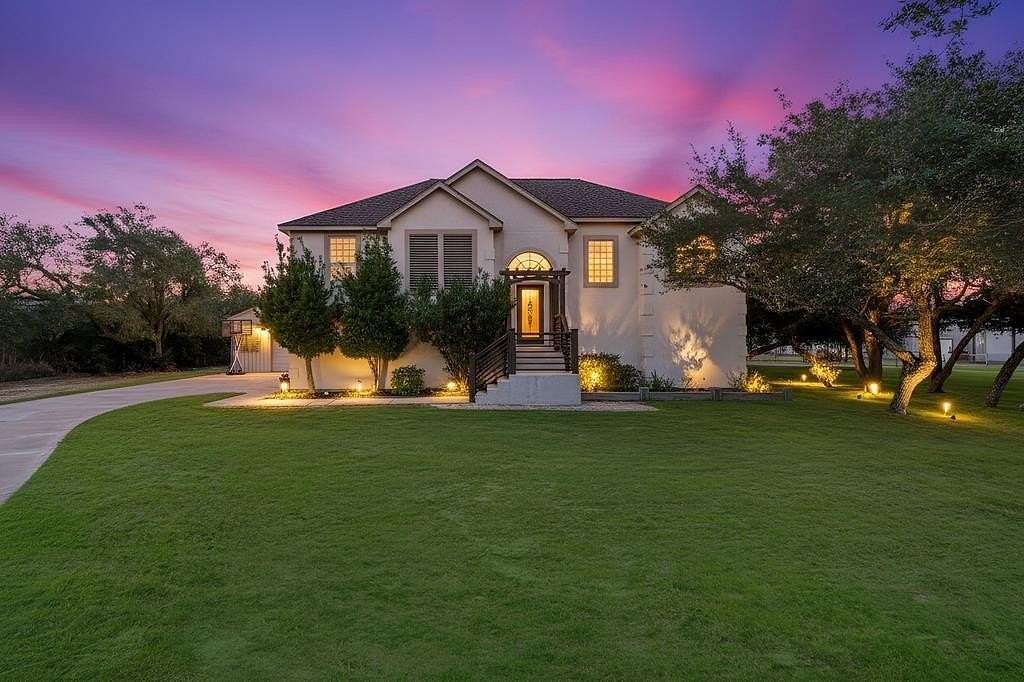 1.53 Acres of Land with Home for Sale in Rockport, Texas