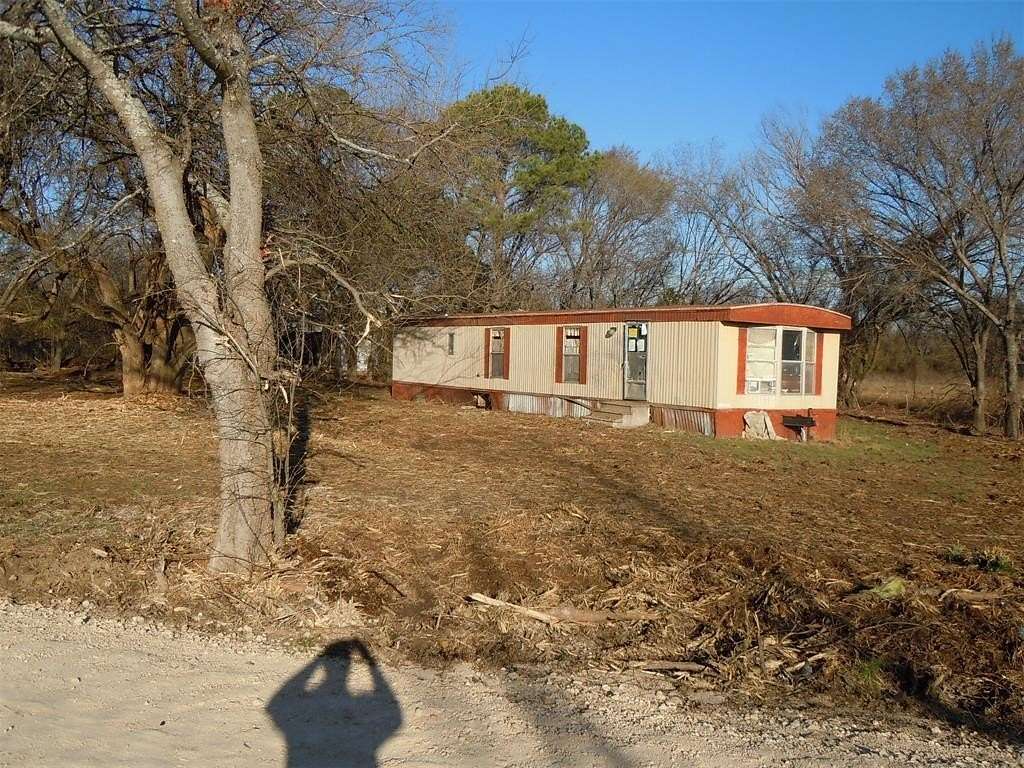 1 Acre of Residential Land for Sale in Cleburne, Texas