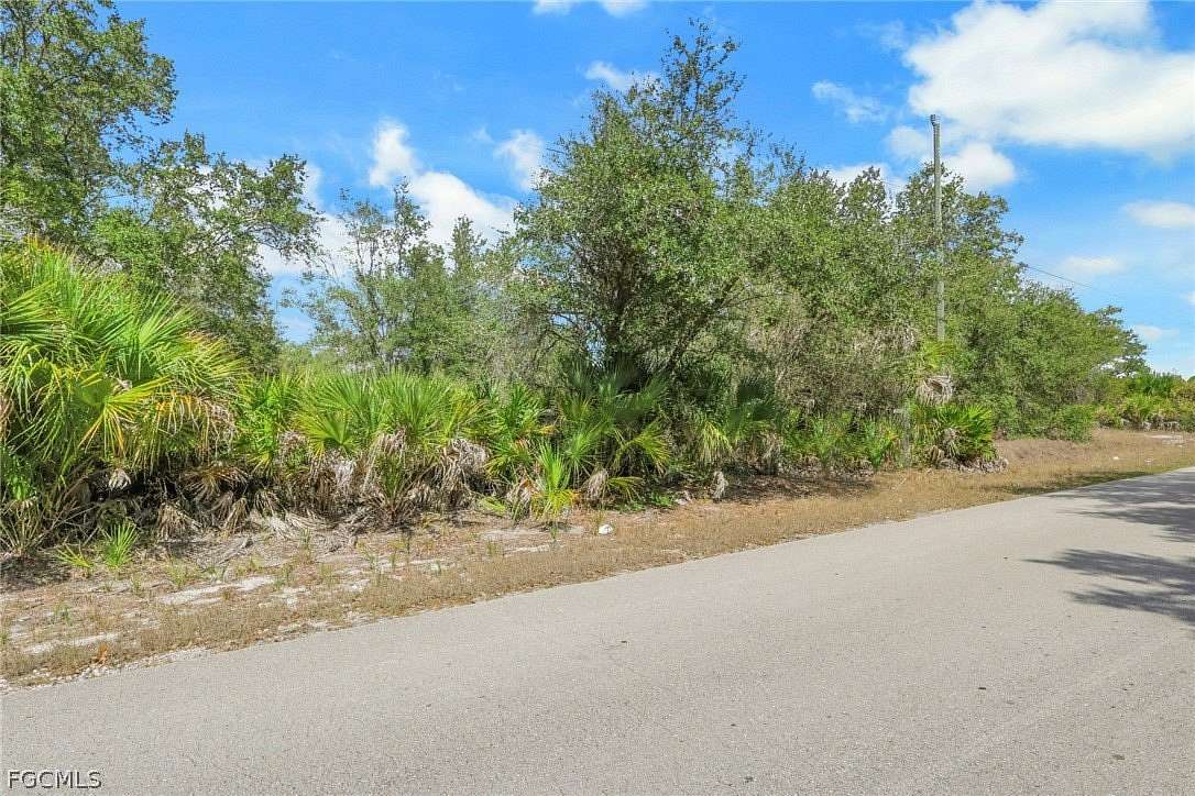 0.25 Acres of Residential Land for Sale in Lehigh Acres, Florida