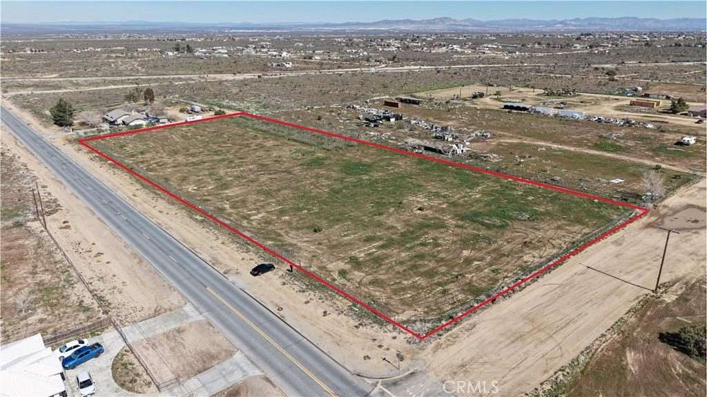 4 Acres of Residential Land for Sale in Phelan, California